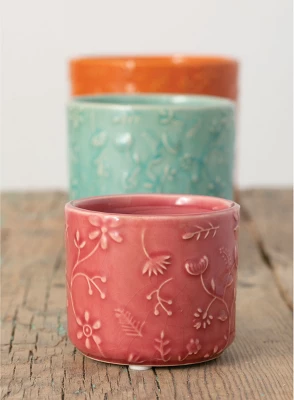 Sullivans Set Of 3 Floral Relief Flower Planter 4.5"H, 4"H & 2.75"H Red 1 Sullivans Set Of 3 Floral Relief Flower Planter 4.5"H, 4"H & 2.75"H Red