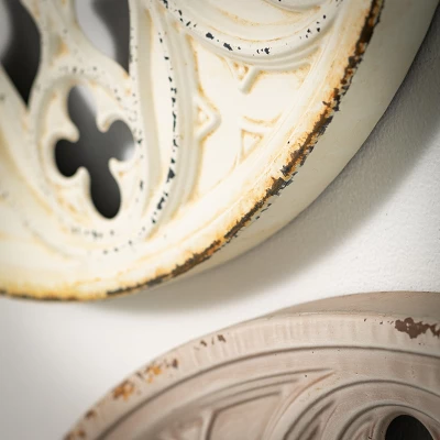 Sullivans Distressed Metal Medallion Set Of 2, 36"H & 28"H Gray 1 Sullivans Distressed Metal Medallion Set Of 2, 36"H & 28"H Gray